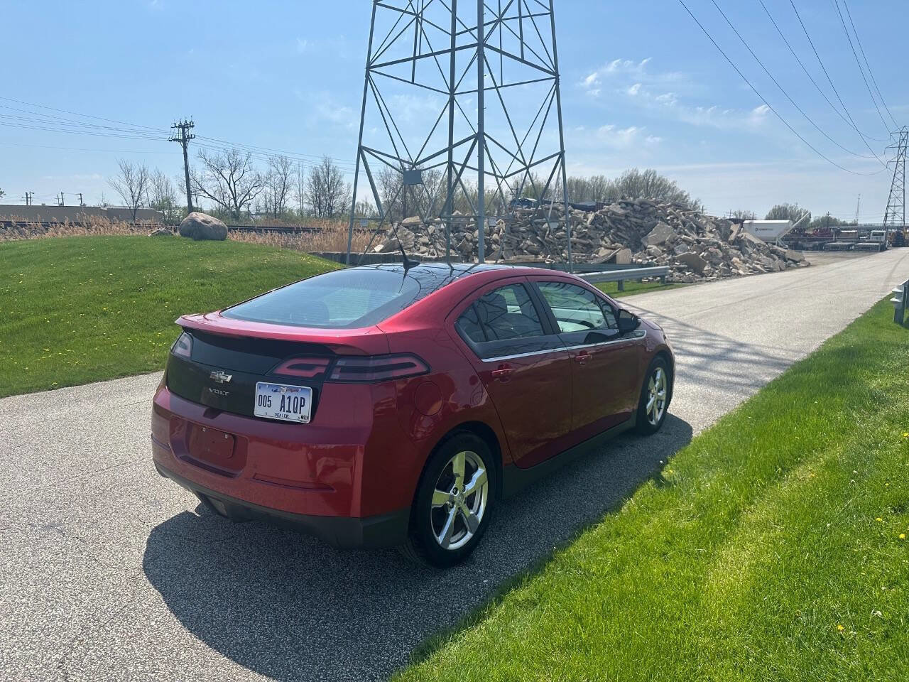 Used 2012 Chevrolet Volt Premium w/ Premium Trim Package FWD image 4