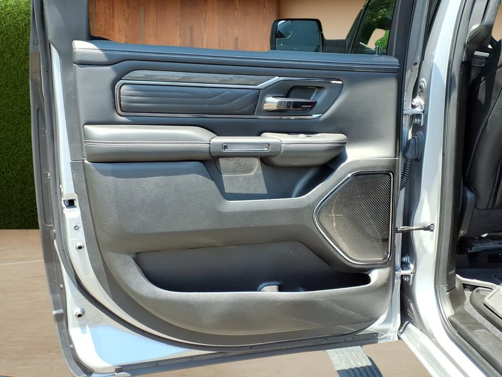 Used 2025 RAM 1500 Limited AWD/4WD image 26