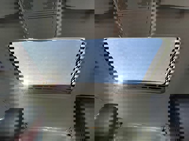 Used 2013 Volkswagen Passat 2.5 SEL Premium image 29