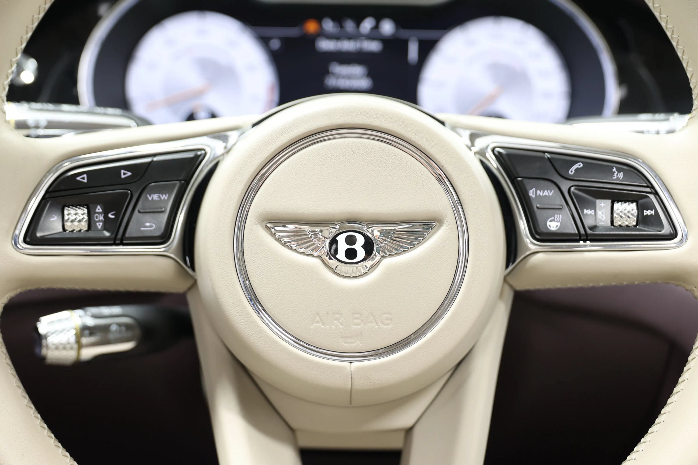 Used 2022 Bentley Flying Spur V8 AWD/4WD image 34