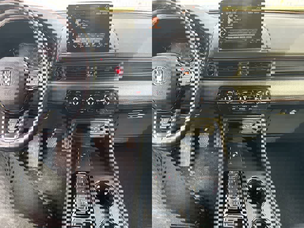 Used 2024 Honda Pilot TrailSport image 49