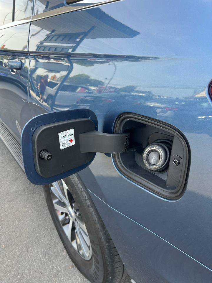 Used 2020 Ford Expedition XLT AWD/4WD image 6