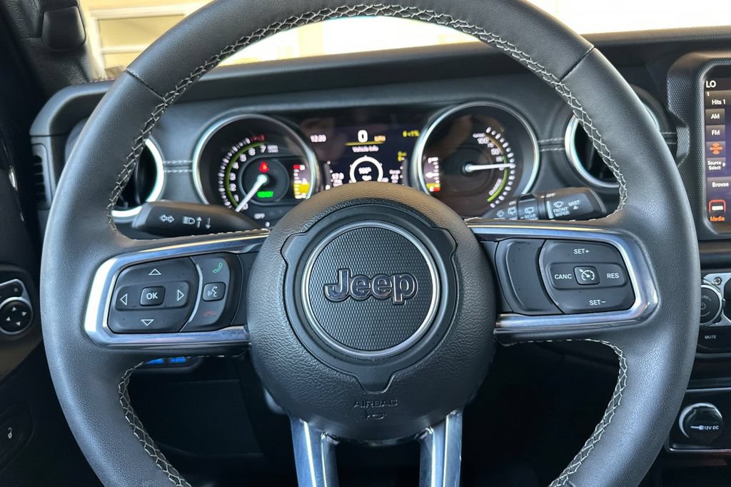 Used 2023 Jeep Wrangler Unlimited Sahara w/ Cold Weather Group AWD/4WD image 20