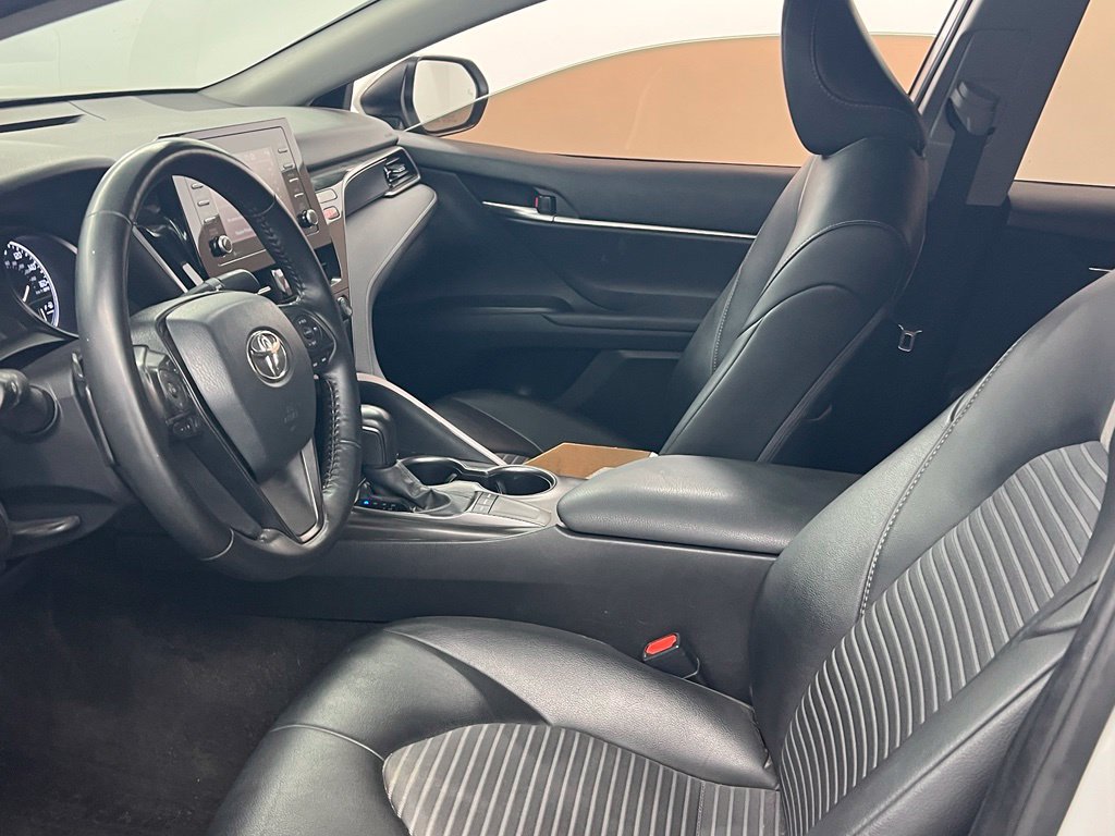 Used 2024 Toyota Camry SE w/ Blackout Package (TMS) FWD image 6
