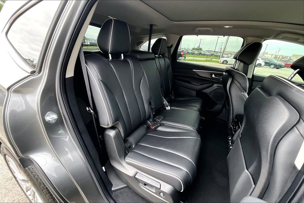 Used 2024 Acura MDX SH-AWD w/ Advance Package image 37