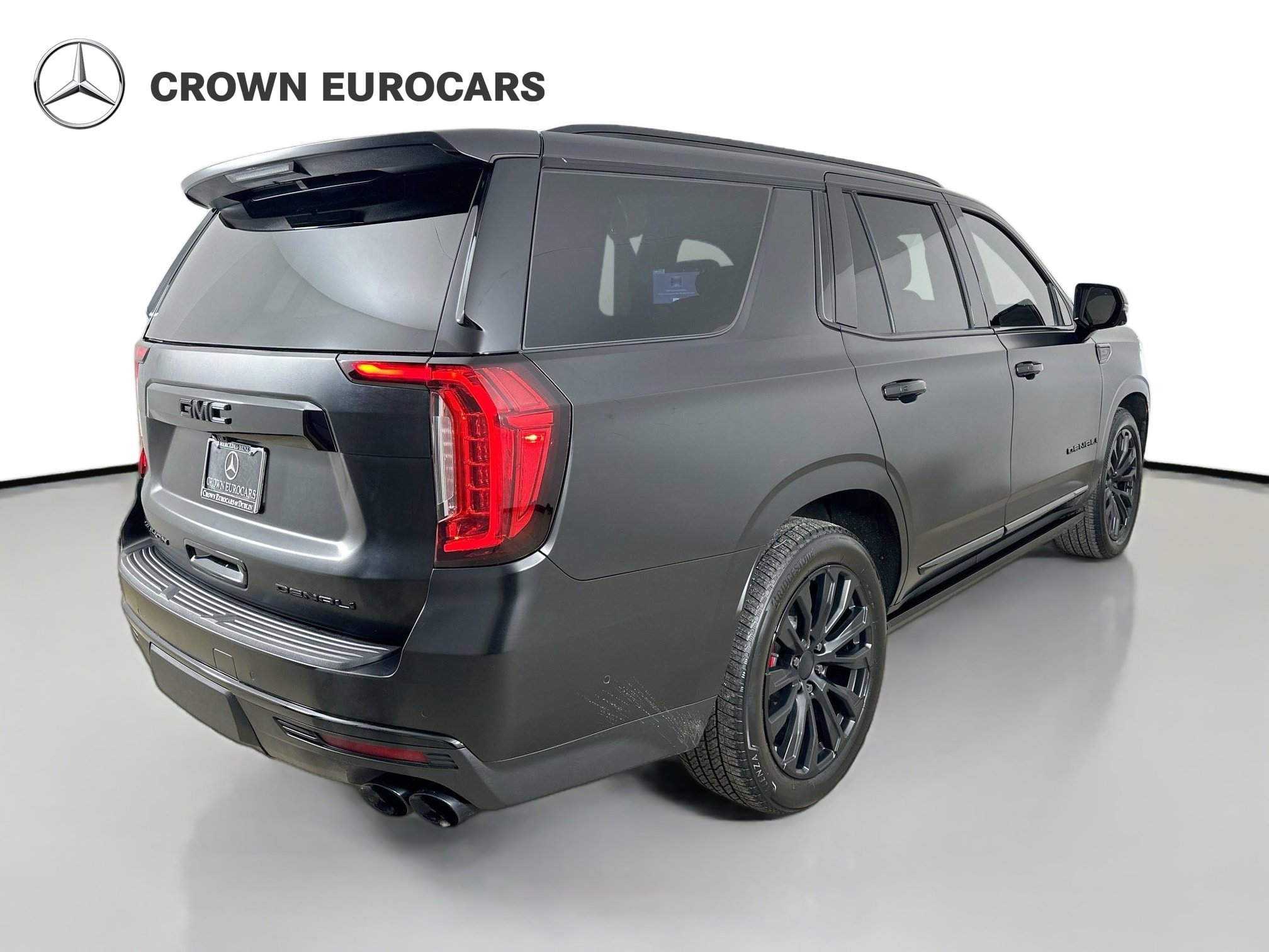 Used 2024 GMC Yukon Denali w/ Denali Reserve Package image 6