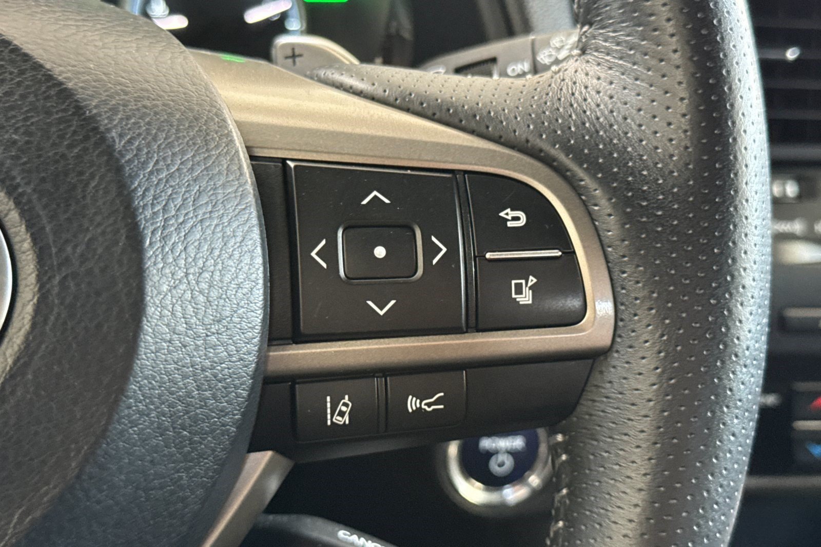Used 2017 Lexus RX 450h F Sport AWD/4WD image 32
