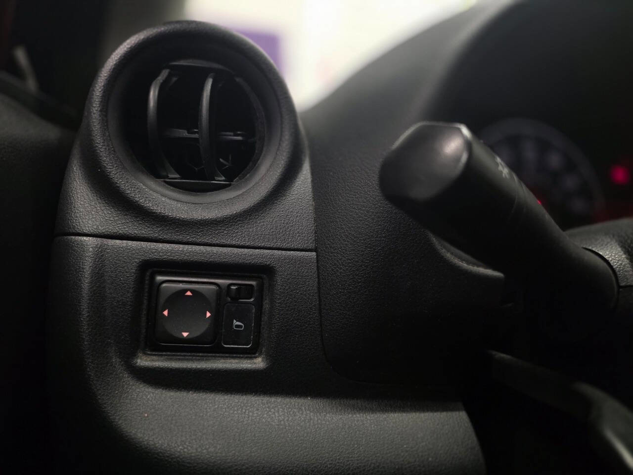 Used 2019 Nissan Versa S Plus image 19