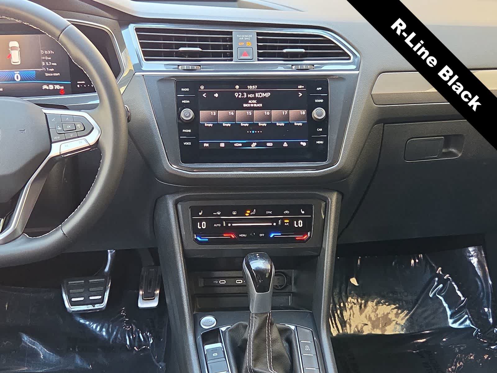 Used 2023 Volkswagen Tiguan SE R-Line FWD image 20