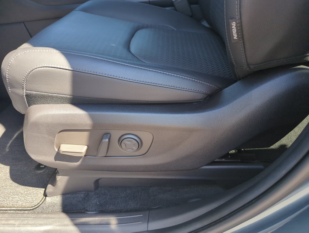 Used 2025 Kia Carnival SX Prestige FWD image 13