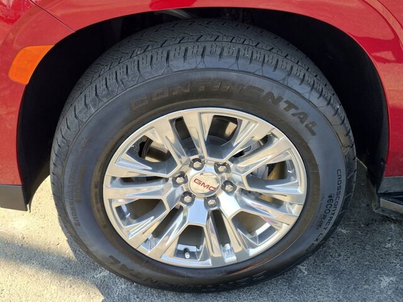 Used 2024 GMC Yukon Denali image 9