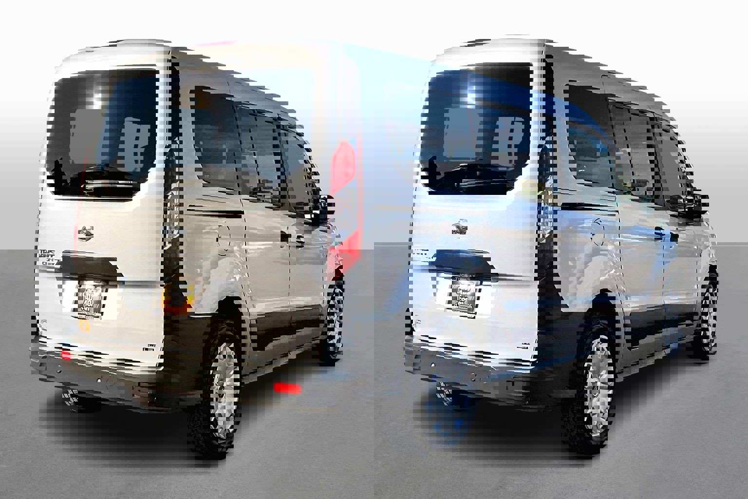 Used 2018 Ford Transit Connect XL image 2