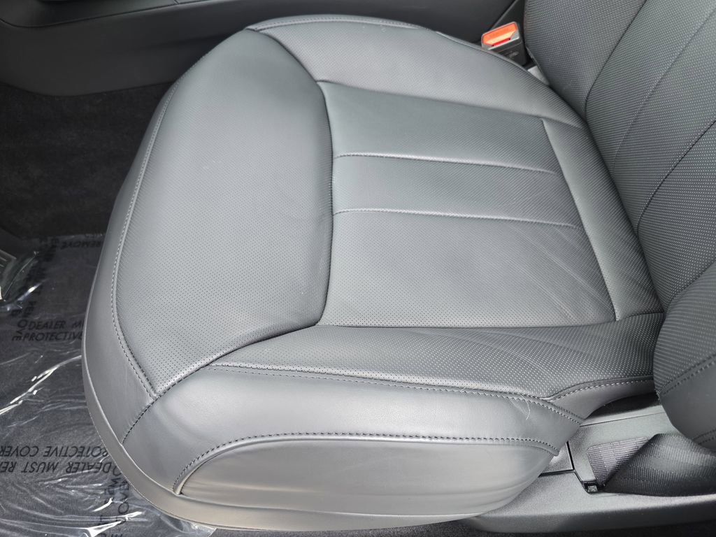 Certified 2025 Land Rover Range Rover Sport Dynamic SE image 30