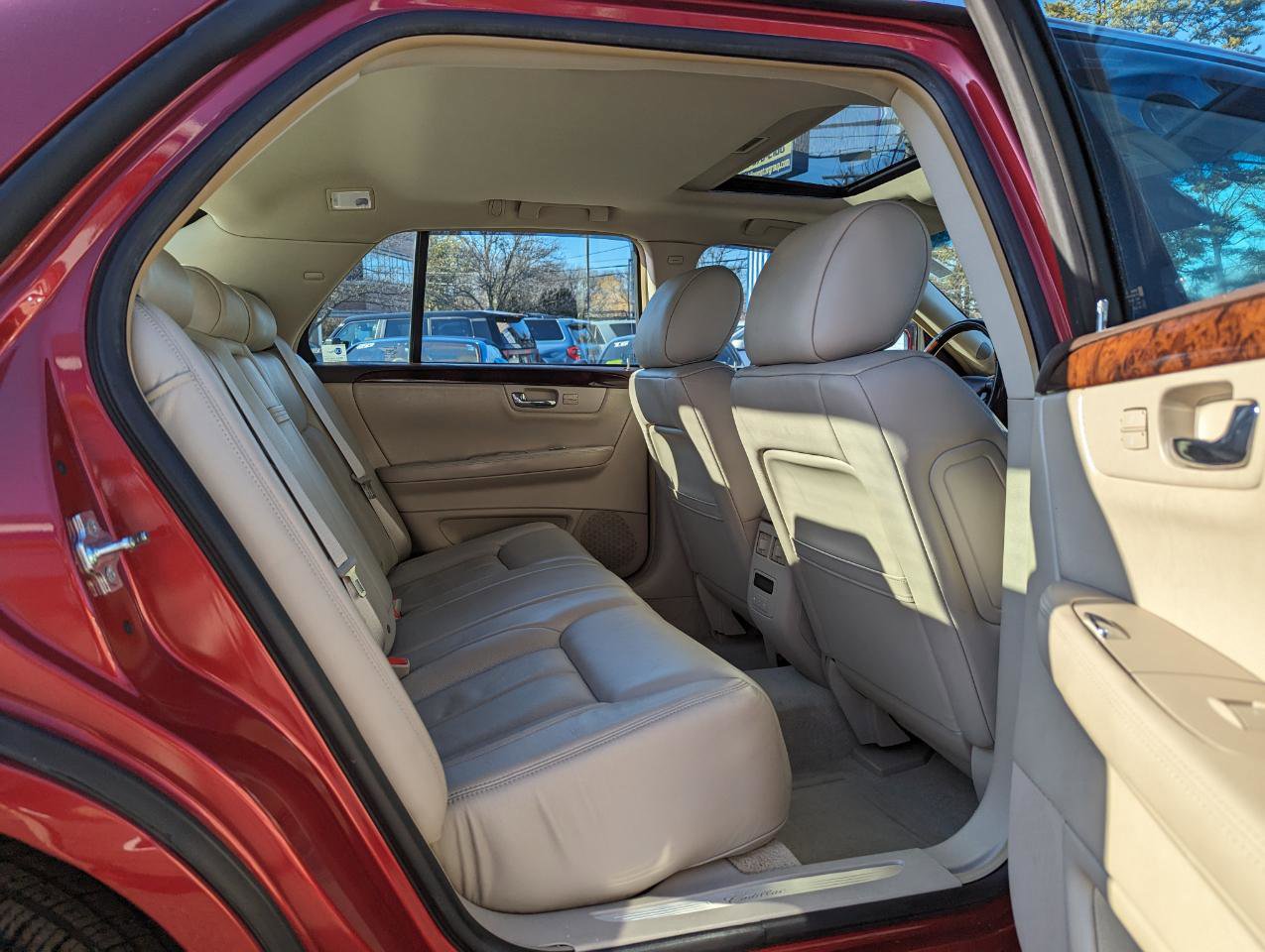 Used 2011 Cadillac DTS Premium w/ Driver Awareness Package FWD image 36