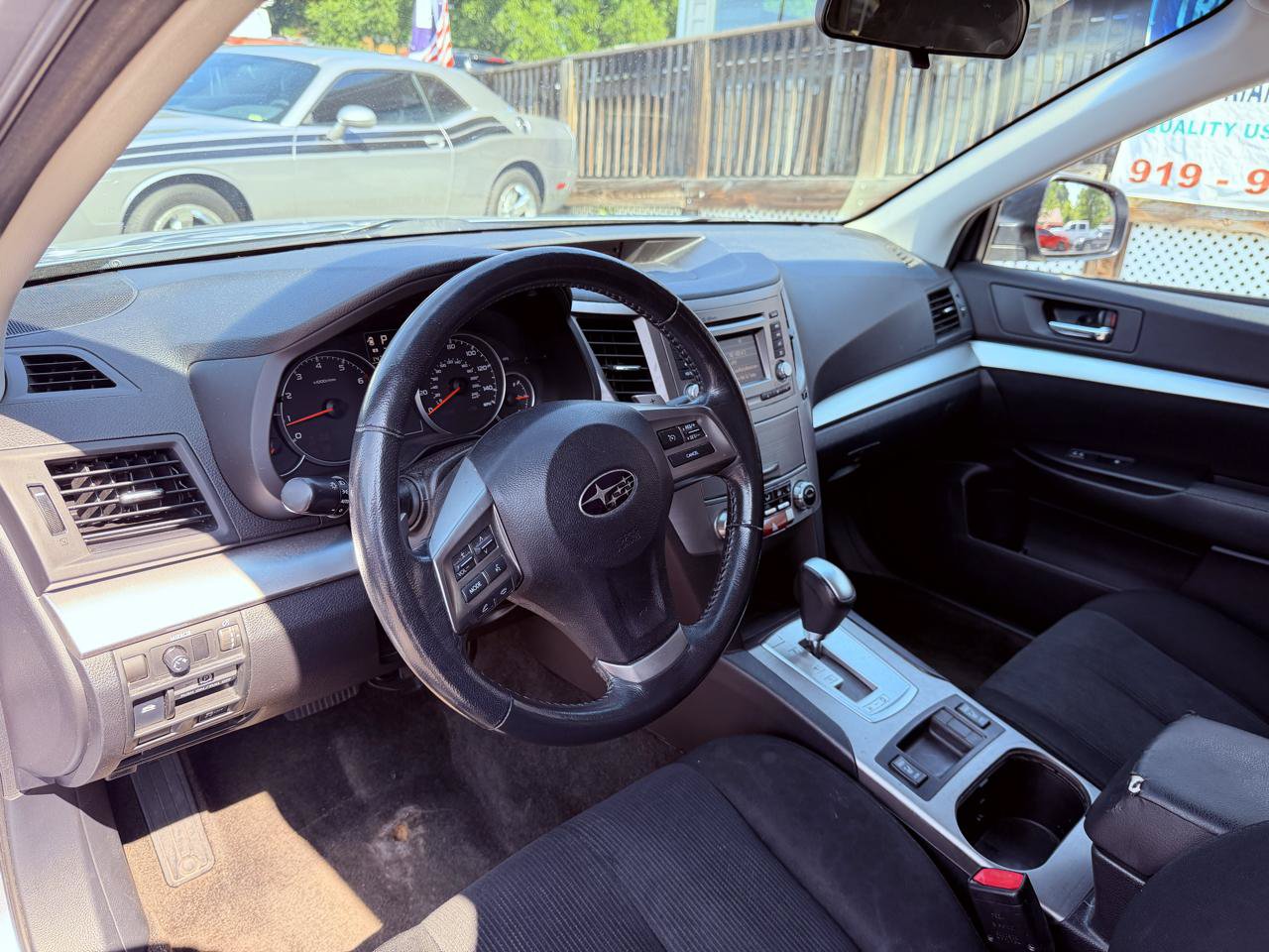 Used 2014 Subaru Outback 2.5i Premium AWD/4WD image 15