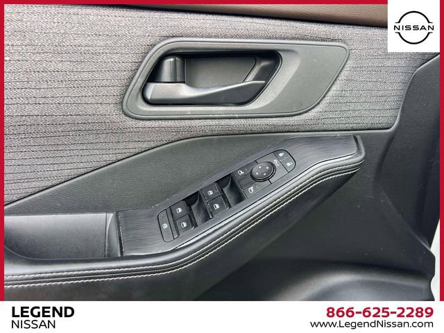 Used 2021 Nissan Rogue S image 17