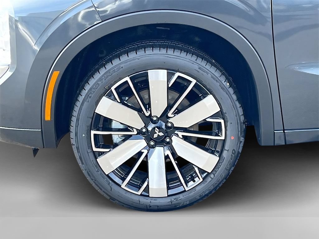 New 2026 Mitsubishi Outlander SEL FWD image 35