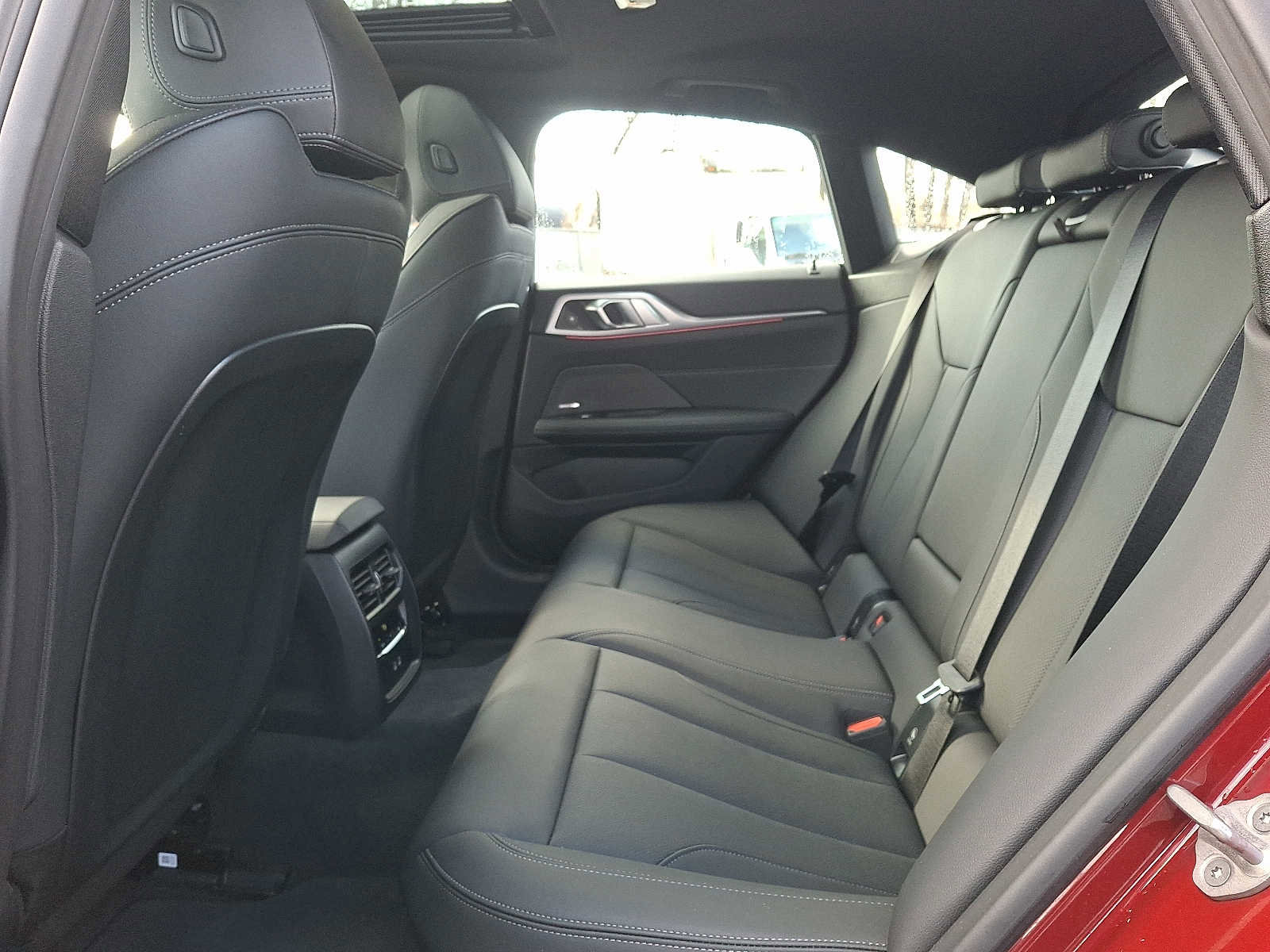 Used 2025 BMW i4 xDrive40i w/ M Sport Package AWD/4WD image 10
