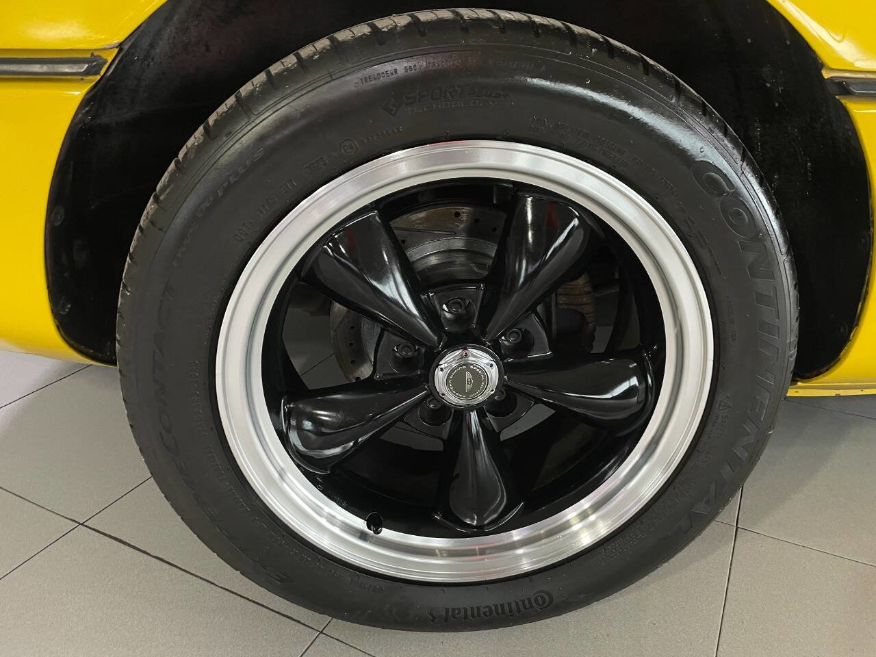 Used 1986 Chevrolet Corvette Coupe image 12