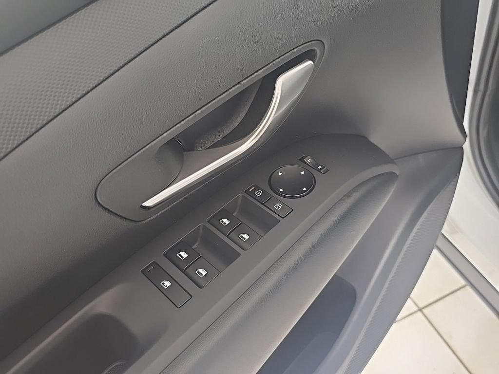 New 2027 Hyundai Santa Cruz SE FWD image 13