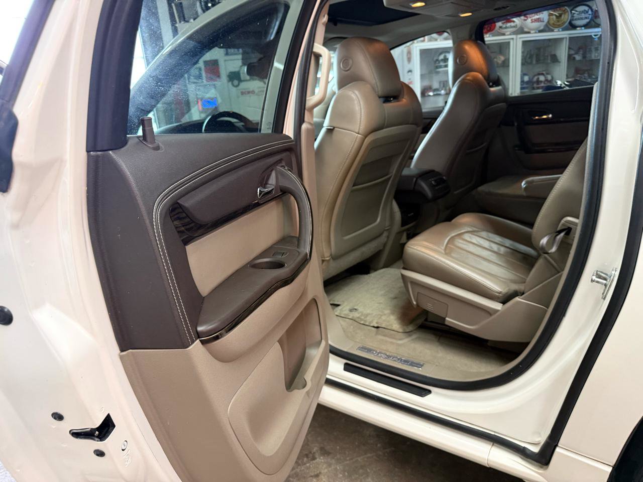 Used 2015 GMC Acadia Denali image 18