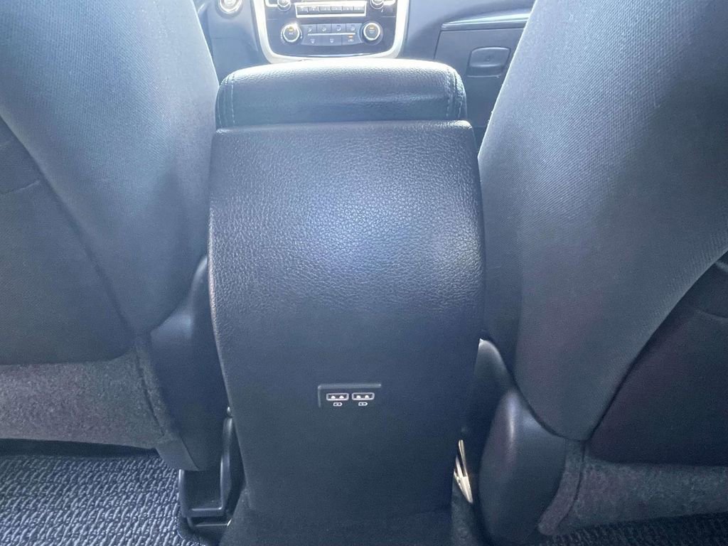 Used 2018 Nissan Altima 2.5 SR FWD image 12