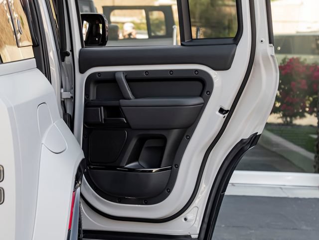 New 2026 Land Rover Defender 110 OCTA AWD/4WD image 29