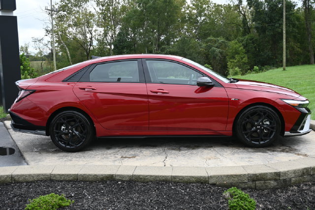 Used 2025 Hyundai Elantra N Line FWD image 4