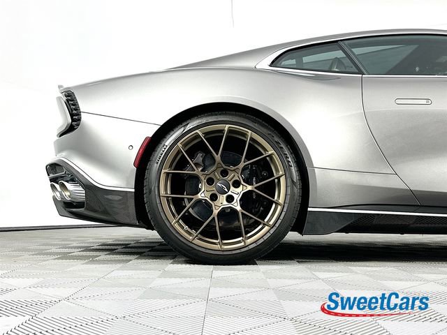 Used 2025 Aston Martin Vanquish RWD image 44