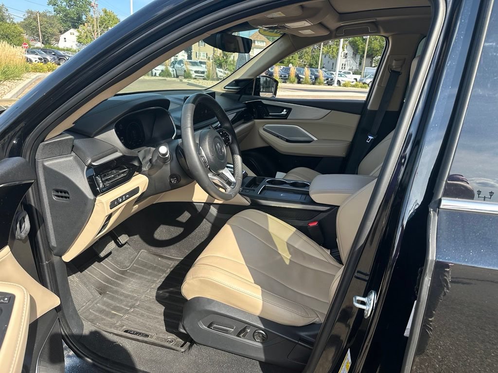 Used 2025 Acura MDX w/ Technology Package AWD/4WD image 15