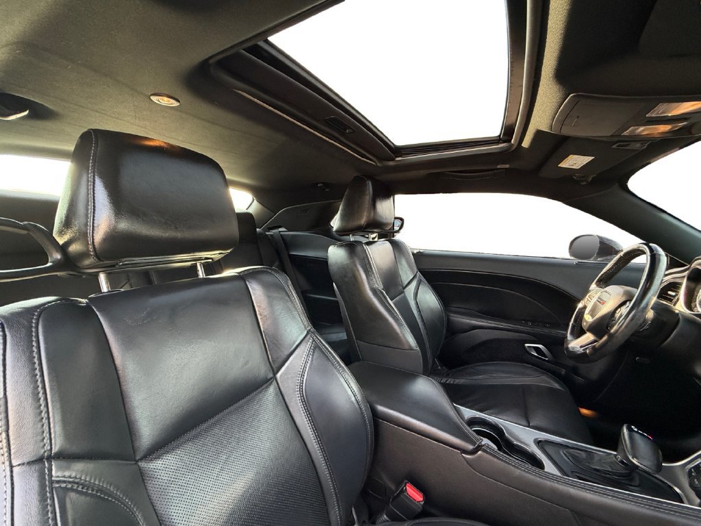Used 2019 Dodge Challenger SXT w/ Plus Package AWD/4WD image 29