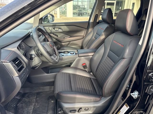 Used 2025 Nissan Rogue SV w/ Rock Creek Premium Package image 13