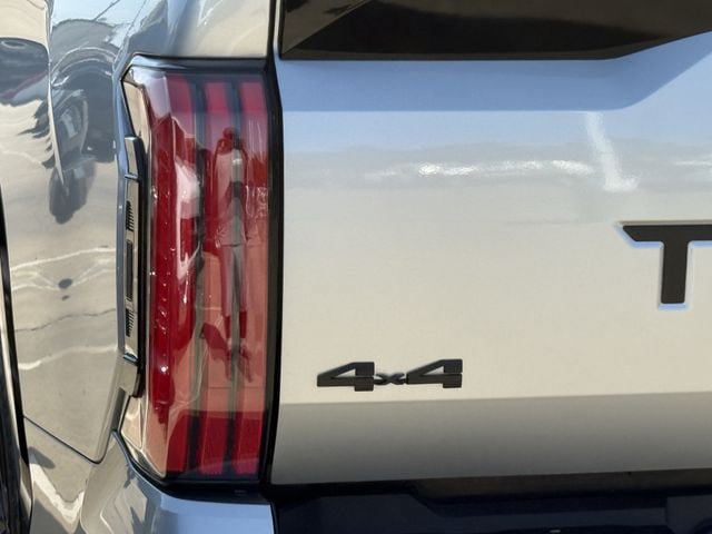 Used 2024 Toyota Tundra Platinum AWD/4WD image 6