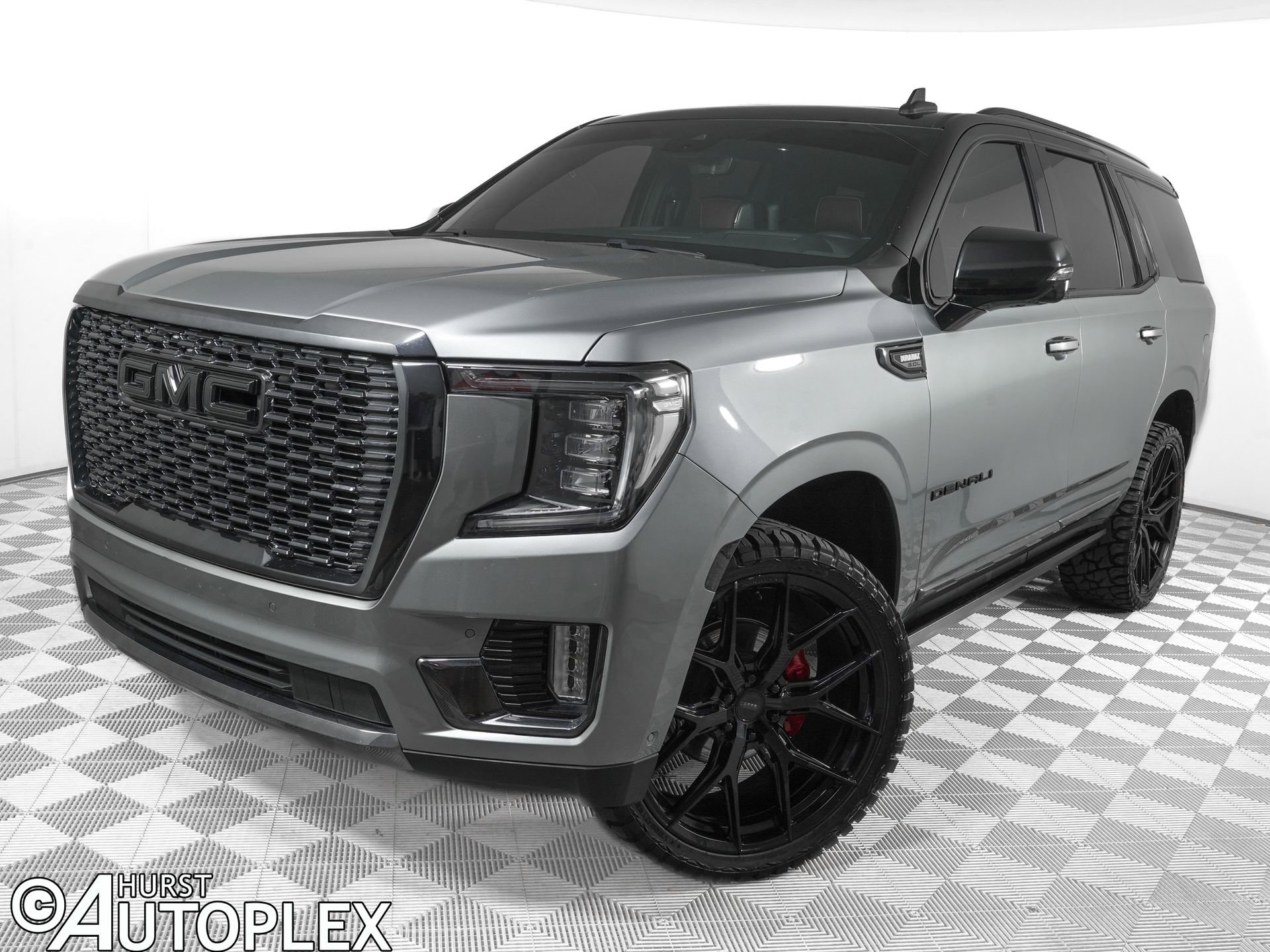 Used 2023 GMC Yukon Denali Ultimate AWD/4WD image 1