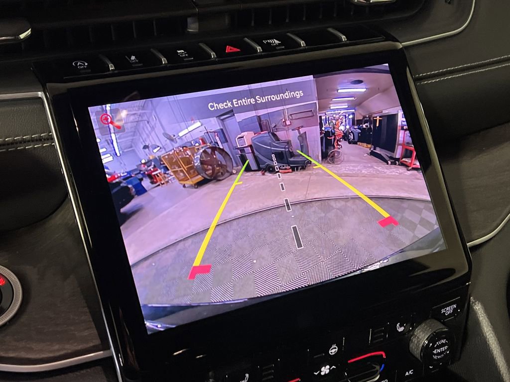 New 2025 Jeep Grand Cherokee Limited image 23