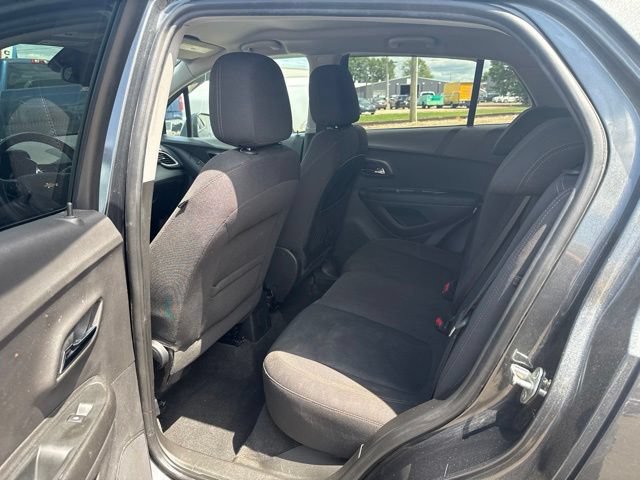 Used 2019 Chevrolet Trax LS w/ Tint and Cruise Package AWD/4WD image 10