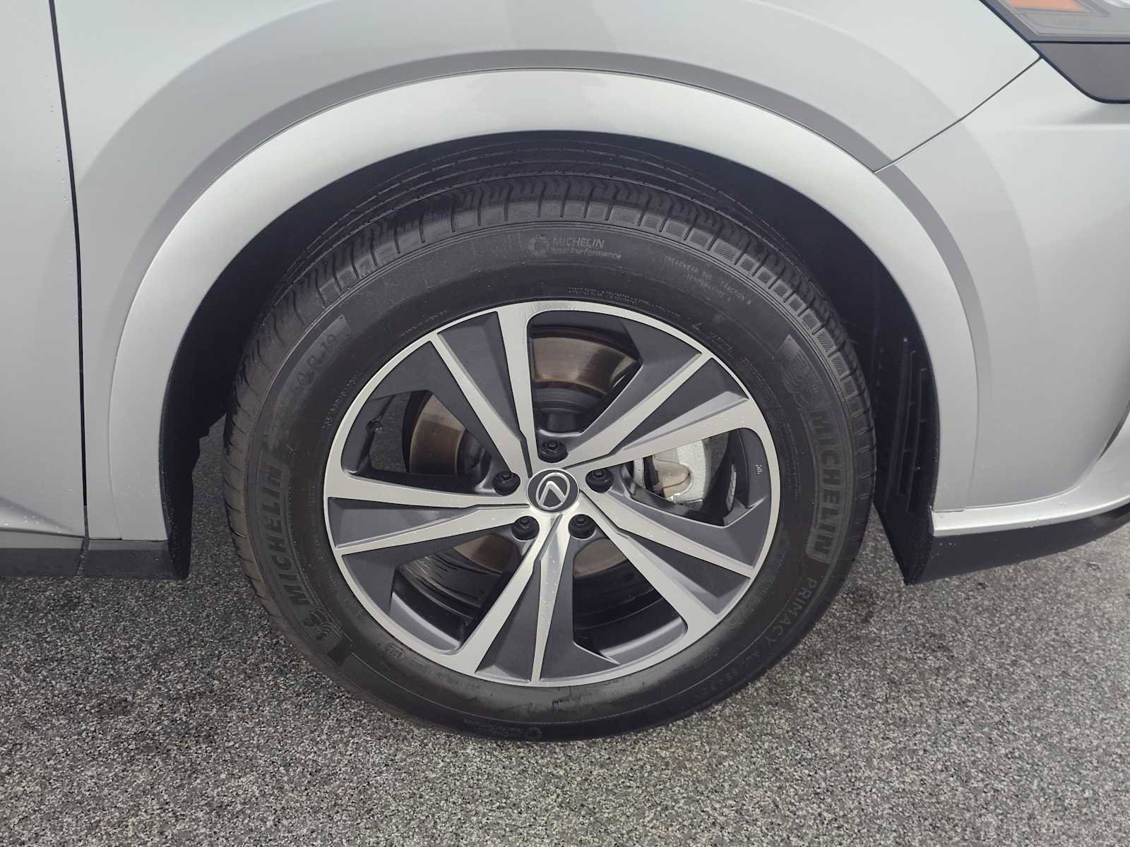 Used 2023 Lexus RX 350 Premium Plus w/ Cold Area Package AWD/4WD image 9