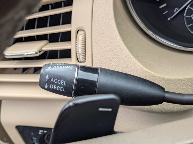 Used 2010 Mercedes-Benz R 350 4MATIC image 19