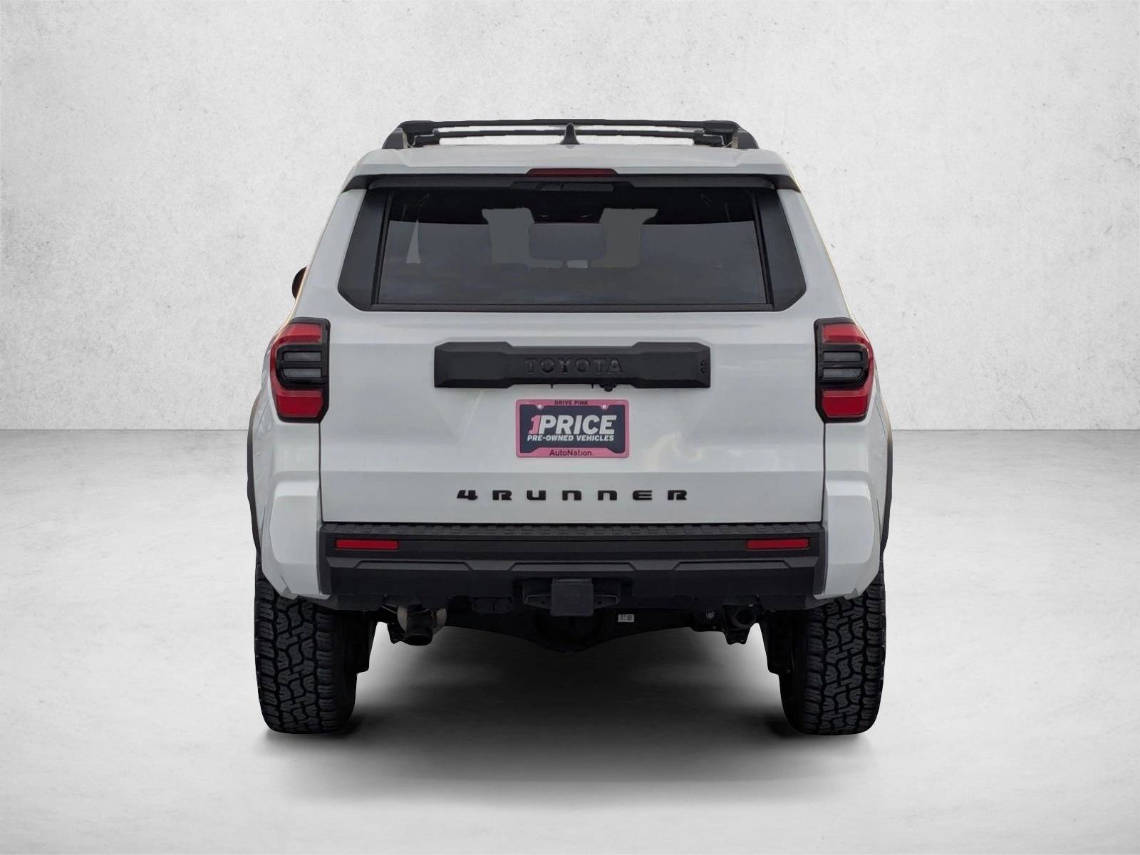 Used 2025 Toyota 4Runner SR5 AWD/4WD image 7
