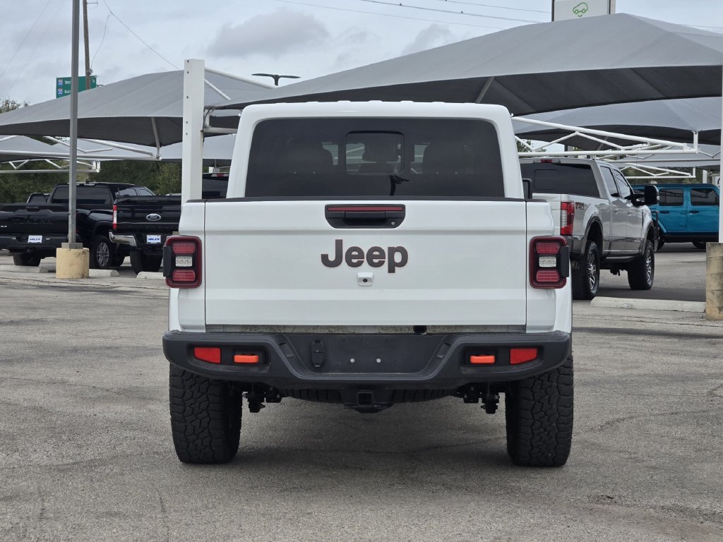 Used 2025 Jeep Gladiator Mojave w/ Convenience Group AWD/4WD image 6