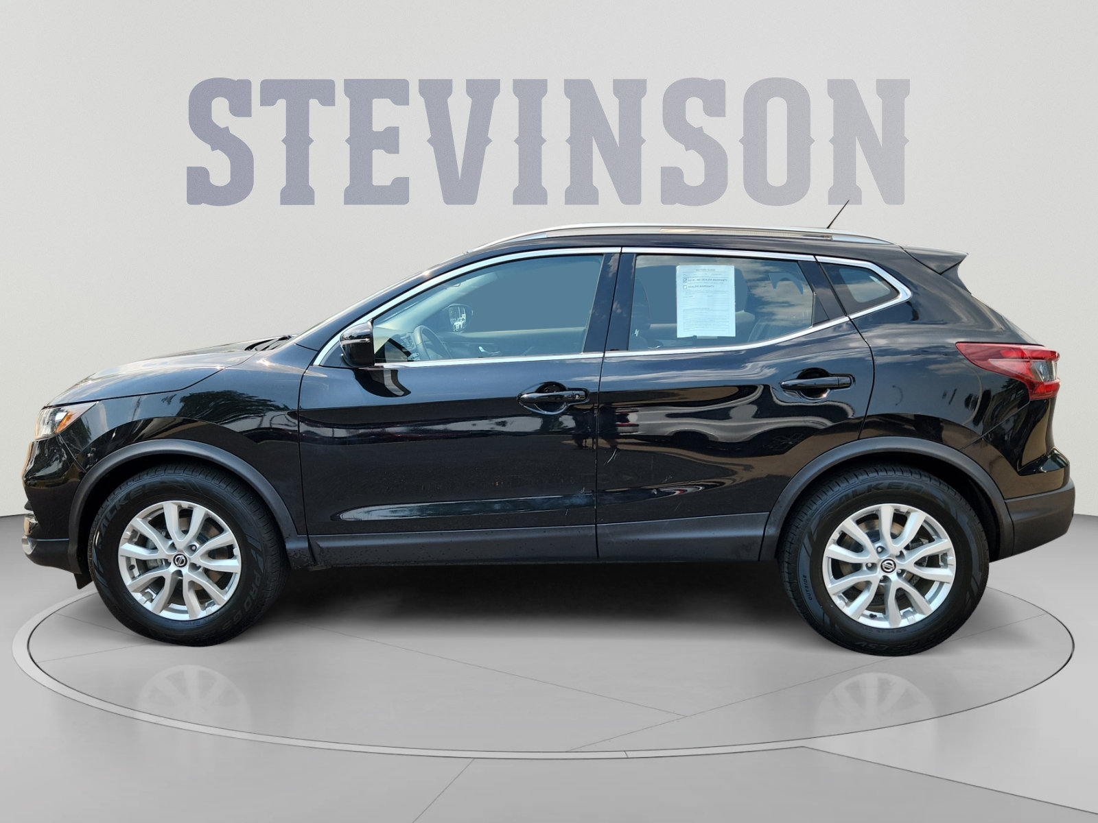 Used 2022 Nissan Rogue Sport SV AWD/4WD image 2