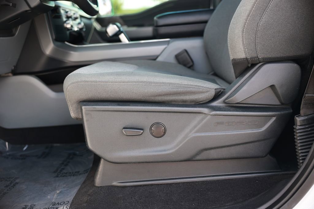 Used 2023 Ford F150 Lightning XLT image 19