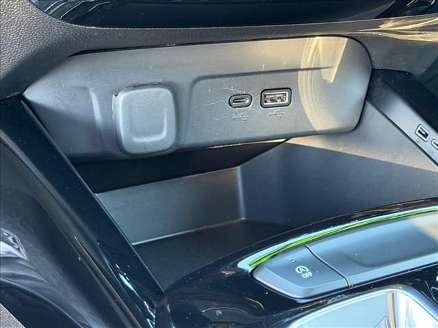 Used 2024 Chevrolet Trax ACTIV w/ Driver Confidence Package FWD image 21