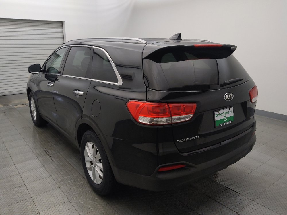 Used 2018 Kia Sorento LX image 5