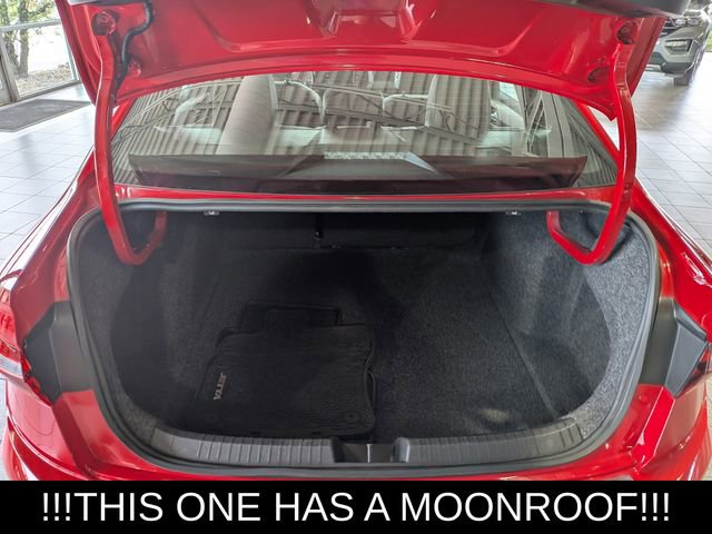 Used 2019 Volkswagen Jetta R-Line w/ R-Line Cold Weather Package image 17