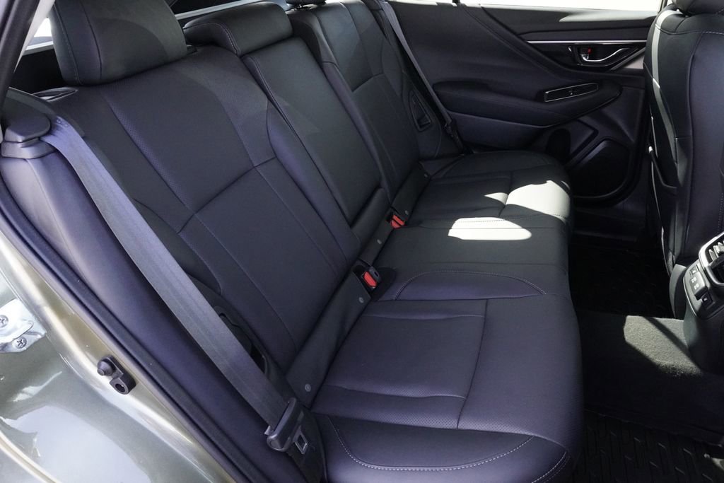 Used 2022 Subaru Outback Limited image 27
