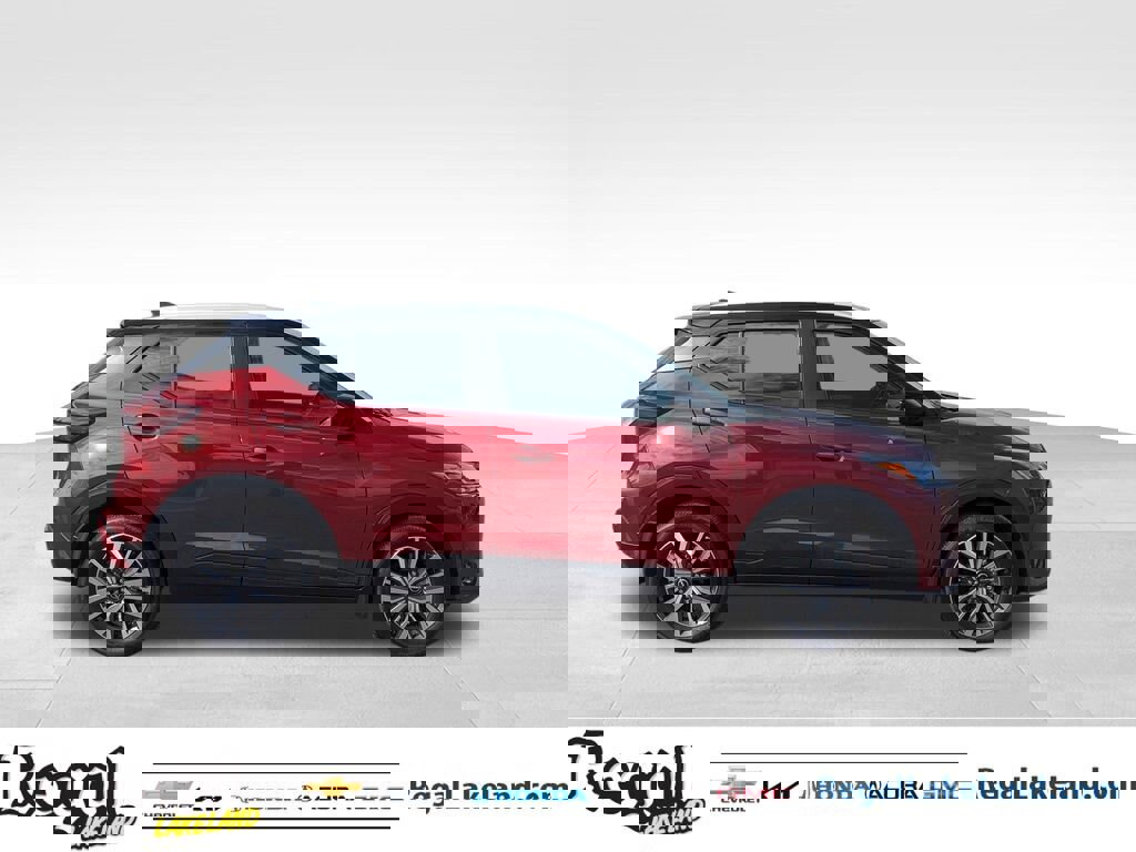 Used 2024 Nissan Kicks SV image 3