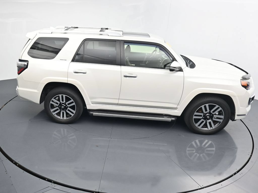 Used 2017 Toyota 4Runner Limited AWD/4WD image 31