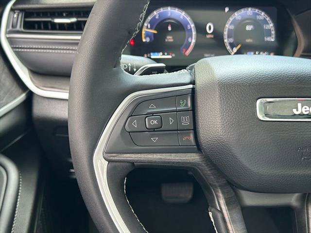 Certified 2025 Jeep Grand Cherokee Limited w/ MOPAR Finishing Package image 49