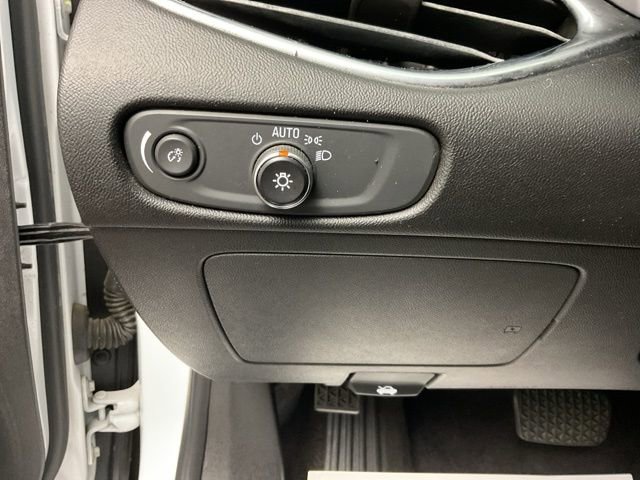 Certified 2018 Chevrolet Malibu LT FWD image 14